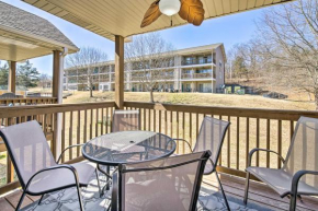 Charming Condo with Deck, 4 Mi to Branson Strip